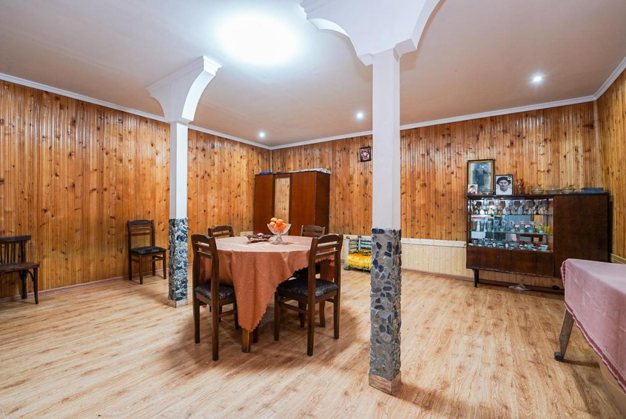 Bori's Guesthouse Ushguli Eksteriør billede